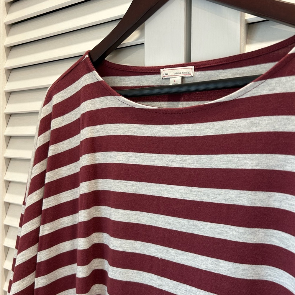 GAP T-Shirt Dress Burgundy and Light Gray Striped NWT - Picture 2 of 6